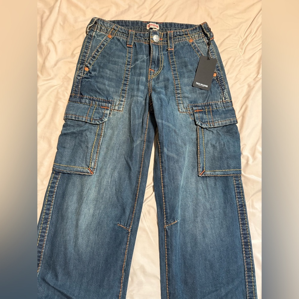 True Religion Cargo Pants Big T (BRAND NEW NEVER WORN)